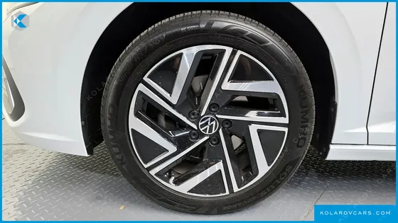VOLKSWAGEN JETTA 1.5 TSI PRESTIGE