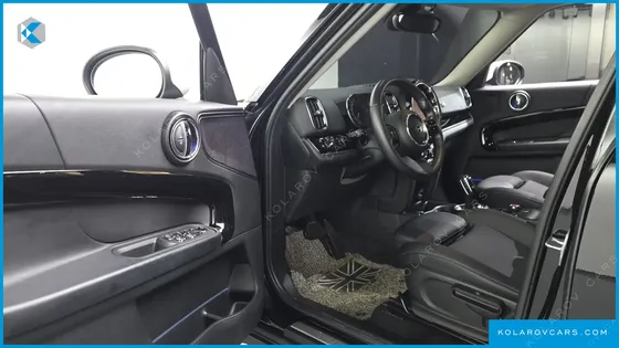 MINI COUNTRYMAN CLASSIC