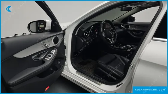 MERCEDES C-CLASS C200 AVANTGARDE