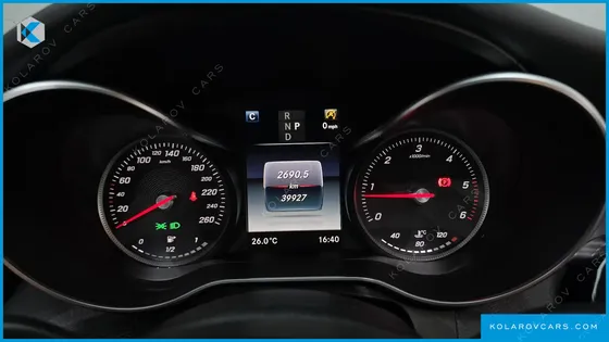 MERCEDES C-CLASS C220 D AVANTGARDE