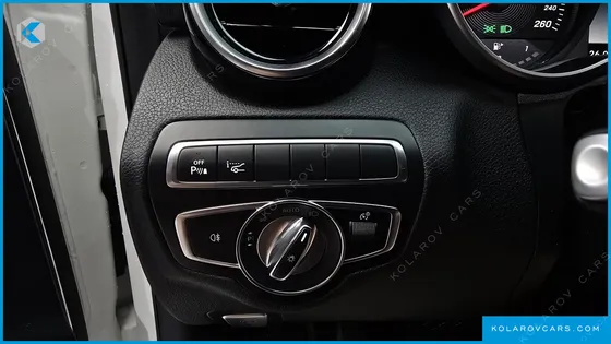 MERCEDES C-CLASS C220 D AVANTGARDE