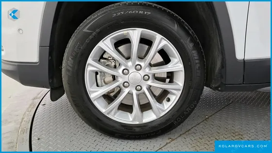 JEEP CHEROKEE 2.4 LONGITUDE HIGH AWD