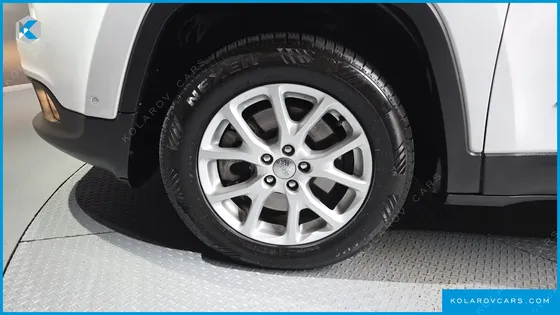 JEEP CHEROKEE 2.4 LONGITUDE AWD