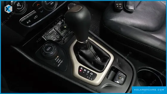 JEEP CHEROKEE 2.4 LONGITUDE AWD