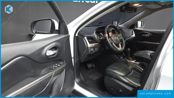 JEEP CHEROKEE 2.4 LONGITUDE AWD