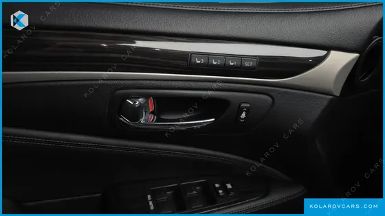 LEXUS LS 5-SEATS OTTOMAN