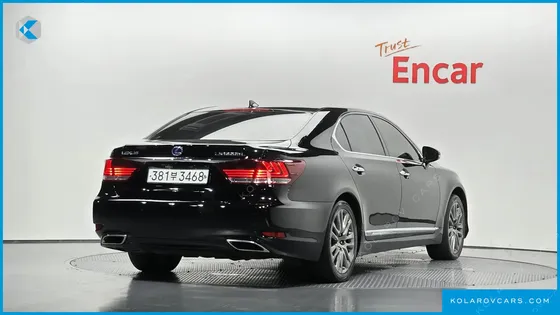 LEXUS LS 5-SEATS OTTOMAN
