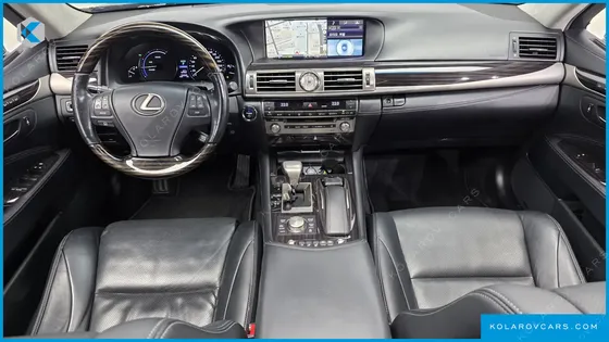 LEXUS LS 5-SEATS OTTOMAN