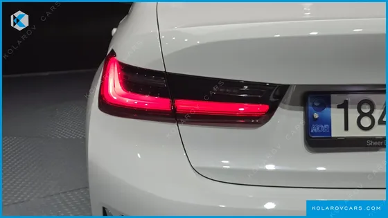 BMW 3 SERIES 320I LUXURY