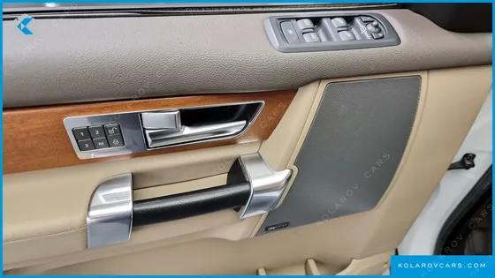 LAND ROVER DISCOVERY 3.0 SDV6 SE