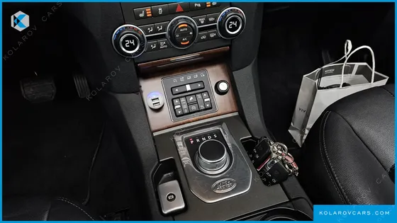 LAND ROVER DISCOVERY 3.0 SDV6 HSE