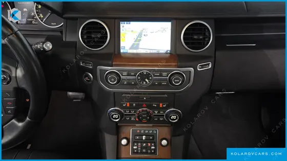 LAND ROVER DISCOVERY 3.0 SDV6 HSE