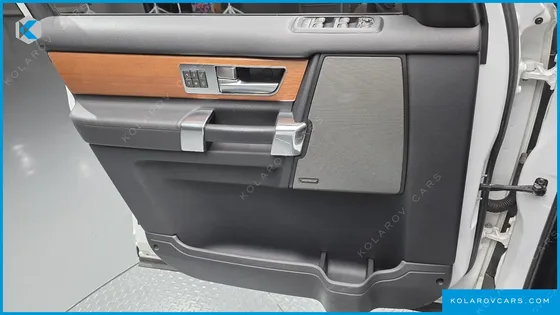 LAND ROVER DISCOVERY 3.0 SDV6 SE