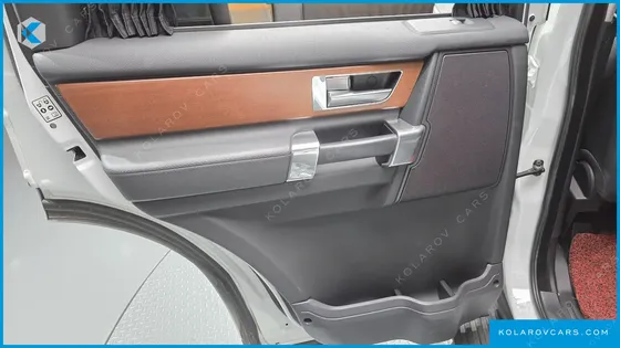 LAND ROVER DISCOVERY 3.0 SDV6 SE