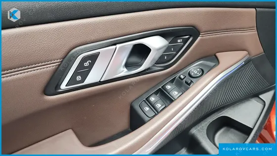 BMW 3 SERIES 320I LUXURY