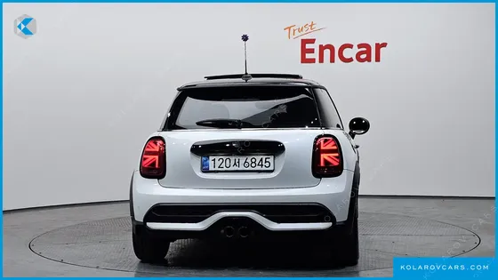 MINI COOPER MAYFIELD EDITION