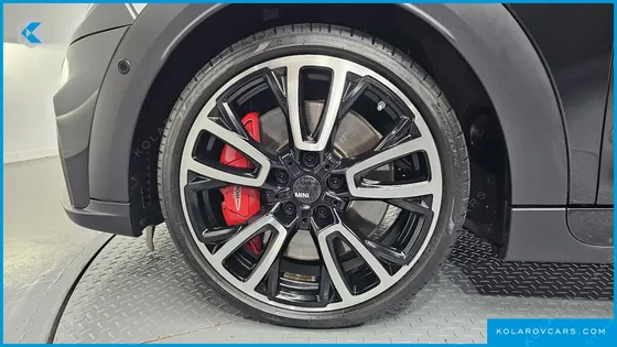 MINI COOPER JCW PAT MOSS EDITION