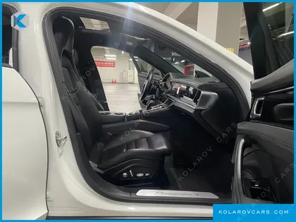 PORSCHE PANAMERA 3.0