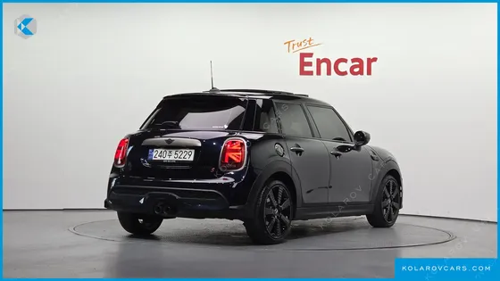 MINI COOPER 5DOOR RESOLUTE EDITION