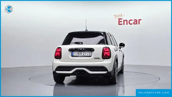 MINI COOPER 5DOOR CLASSIC LAUNCH PACK