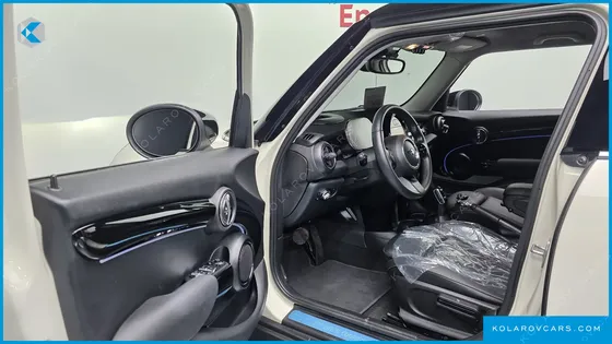 MINI COOPER 5DOOR CLASSIC LAUNCH PACK