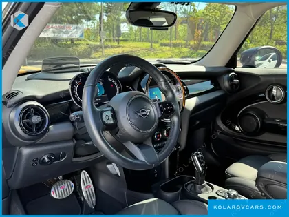MINI COOPER CLASSIC LAUNCH PACK