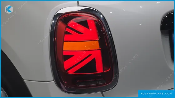 MINI COOPER CLASSIC PLUS LAUNCH PACK