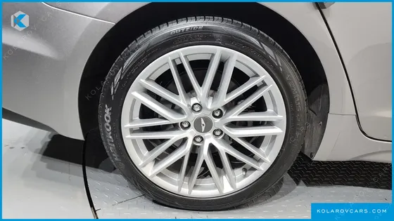 GENESIS G70 2.0T AWD