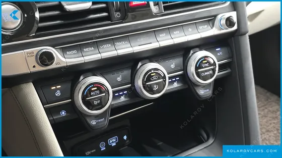 GENESIS G70 2.0T AWD