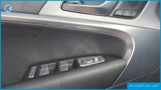 GENESIS G70 2.0T AWD