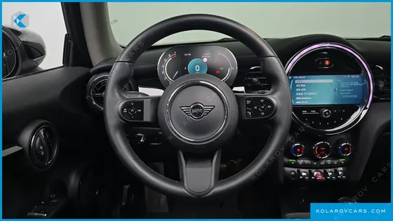 MINI COOPER CLASSIC PLUS LAUNCH PACK