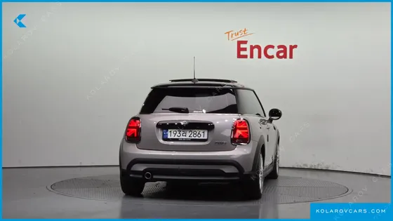 MINI COOPER CLASSIC PLUS LAUNCH PACK