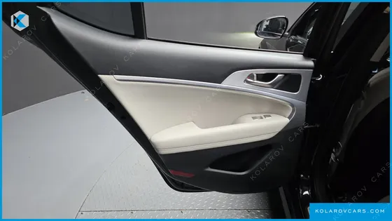 GENESIS G70 2.0T AWD