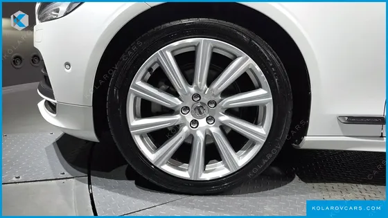 VOLVO S90 T5 INSCRIPTION