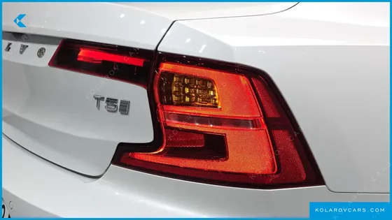 VOLVO S90 T5 INSCRIPTION