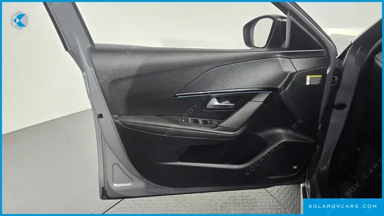 PEUGEOT 208 GT