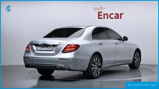MERCEDES E-CLASS E300E 4MATIC EXCLUSIVE