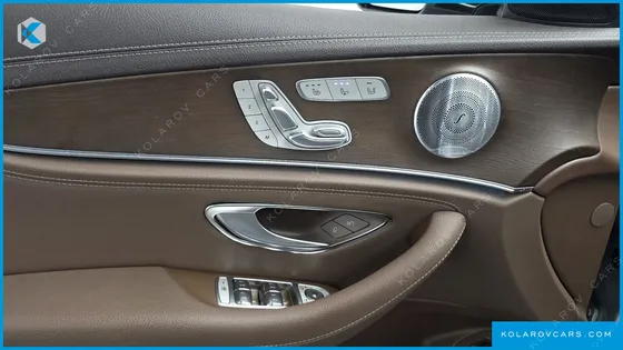 MERCEDES E-CLASS E300E 4MATIC EXCLUSIVE