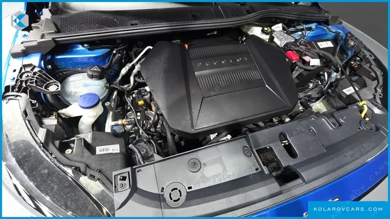 PEUGEOT 208 GT