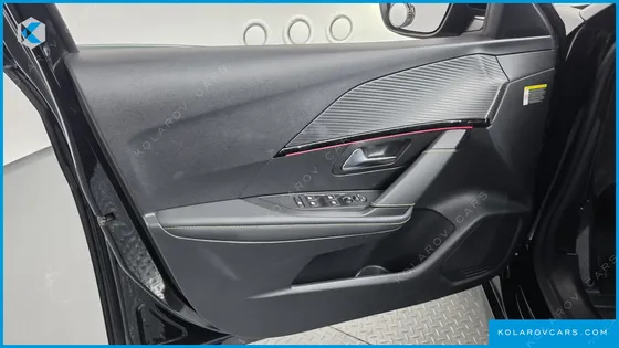 PEUGEOT 208 GT LINE