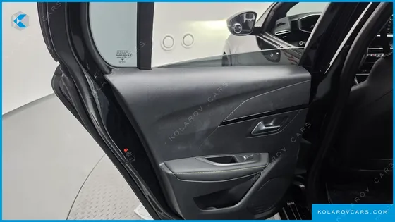 PEUGEOT 208 GT LINE