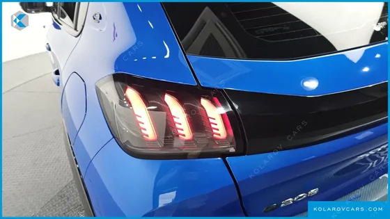 PEUGEOT 208 GT LINE