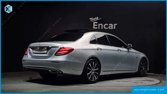 MERCEDES E-CLASS E300E EXCLUSIVE