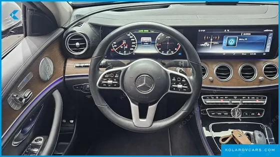 MERCEDES E-CLASS E300E EXCLUSIVE