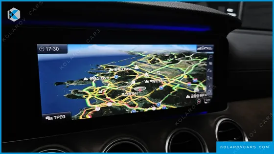 MERCEDES E-CLASS E300E EXCLUSIVE