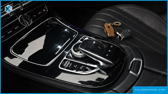 MERCEDES E-CLASS E300E EXCLUSIVE