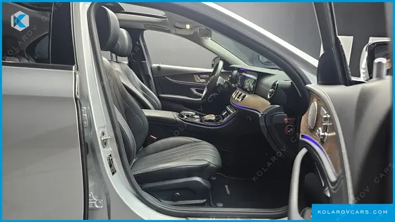 MERCEDES E-CLASS E300E EXCLUSIVE