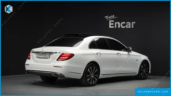 MERCEDES E-CLASS E300E EXCLUSIVE