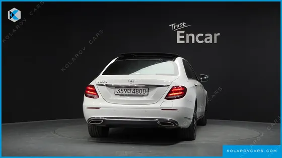 MERCEDES E-CLASS E300E EXCLUSIVE
