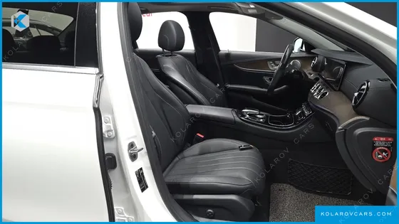 MERCEDES E-CLASS E300E EXCLUSIVE
